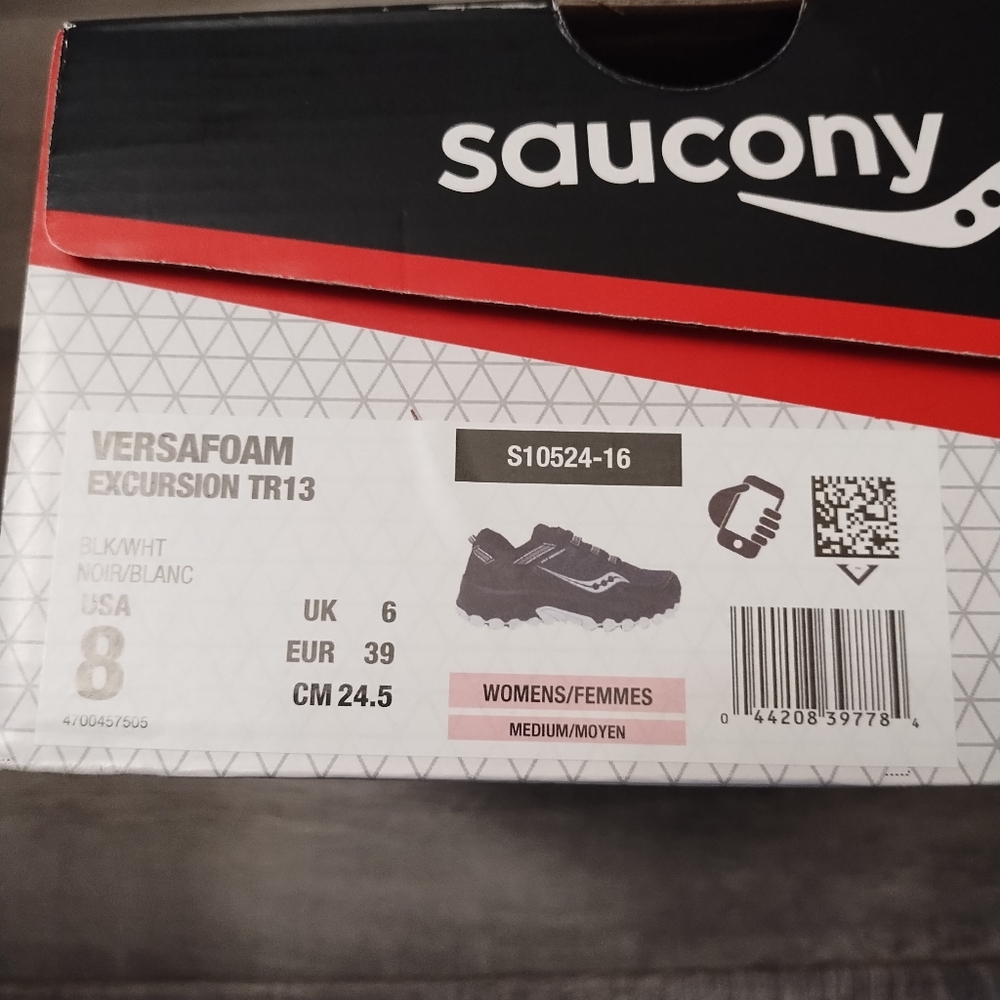 NWT!! Saucony VERSAFOAM Excursion TR13 Black and White Trail Shoes - Picture 2 of 5